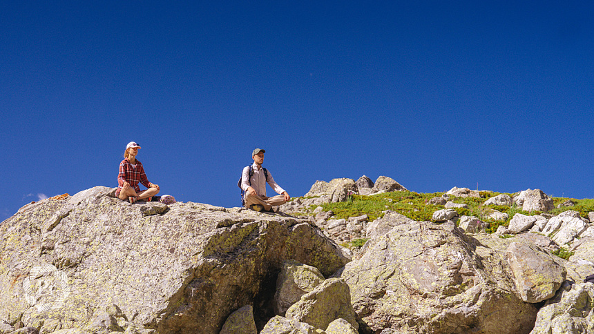 медитация в горах фото