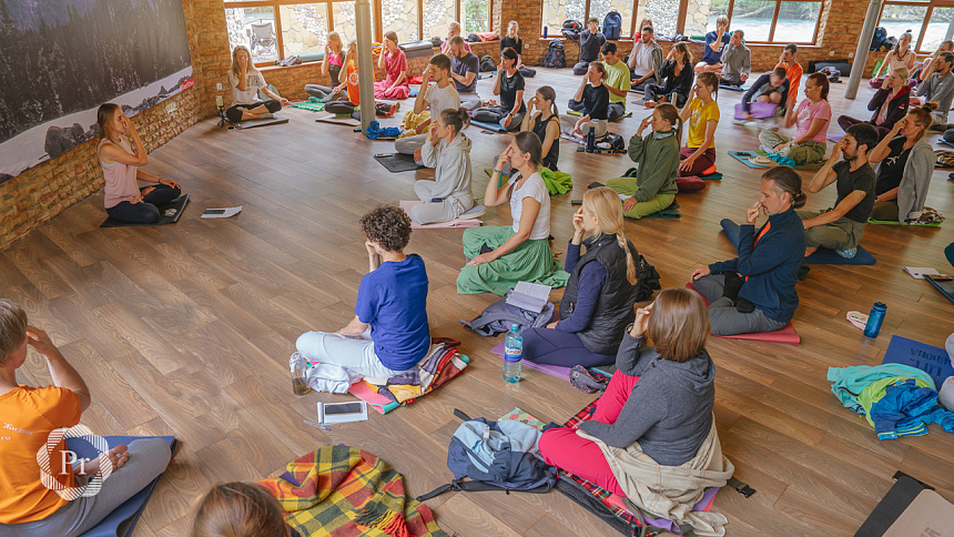 пранаяма на занятии фото