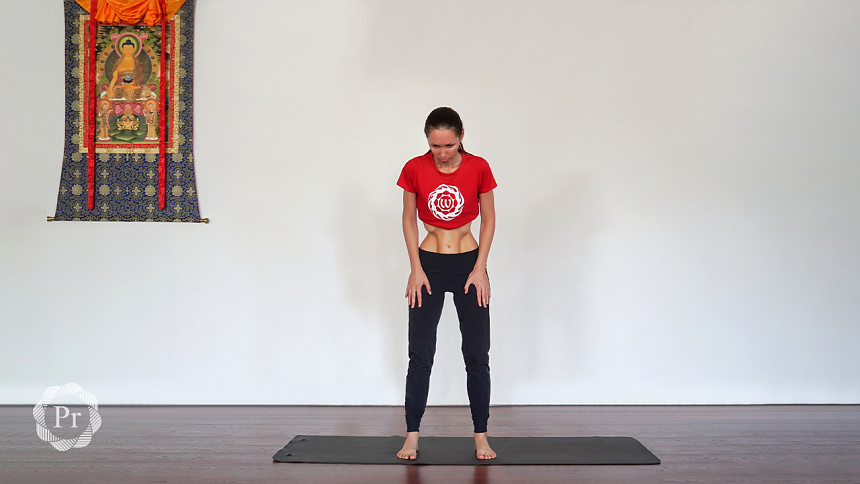 девушка делает бандхи фото