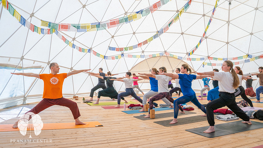 асаны йоги фото