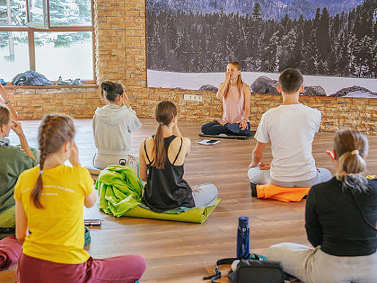 Нади-шодхана-пранаяма: очищение каналов и путь к спокойствию